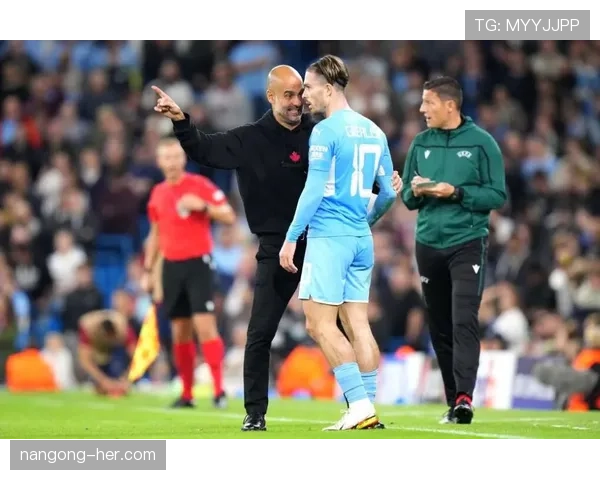 夸雷斯马与格尔辛吉斯反击中下翼位驱动机制差异分析